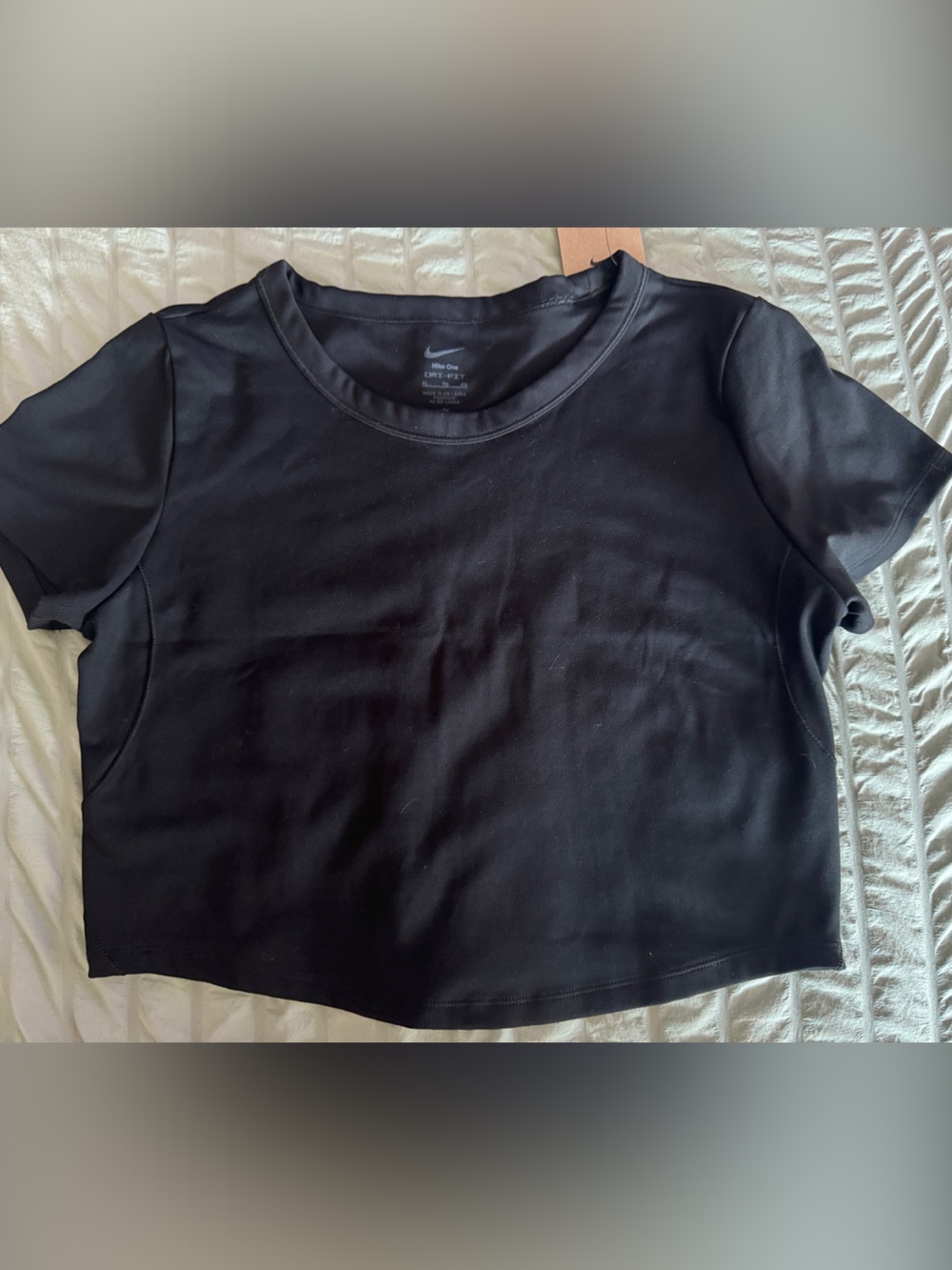 Nike crop top crew neck tee